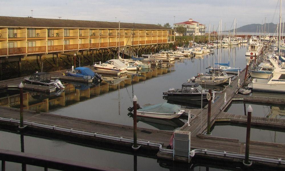 Astoria Riverwalk Inn Exterior photo